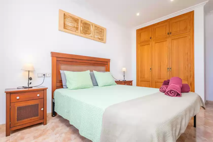 Holiday rentals in Can kalet, Costitx