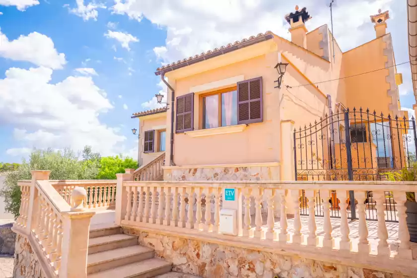 Holiday rentals in Can kalet, Costitx