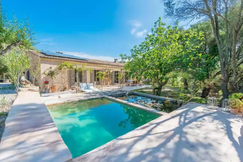 Holiday rentals in Sa begura