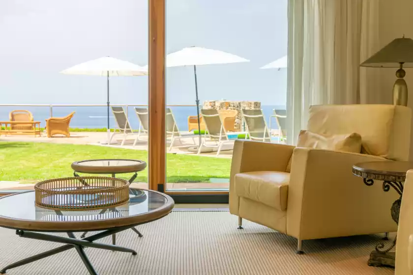 Alquiler vacacional en Villa luna suites, es Puigderrós