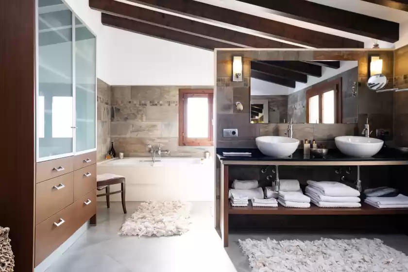Holiday rentals in Ca s'escolà - adults only, Vilafranca de Bonany