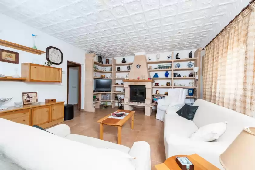 Holiday rentals in Llimona, Inca