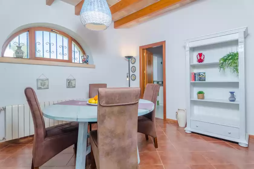 Holiday rentals in Ca's mungi vell, s'Horta