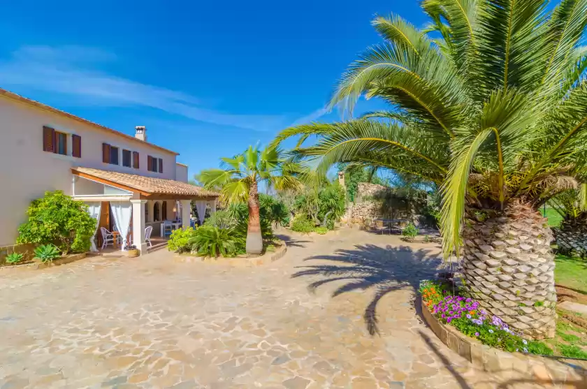 Holiday rentals in Ca's mungi vell, s'Horta