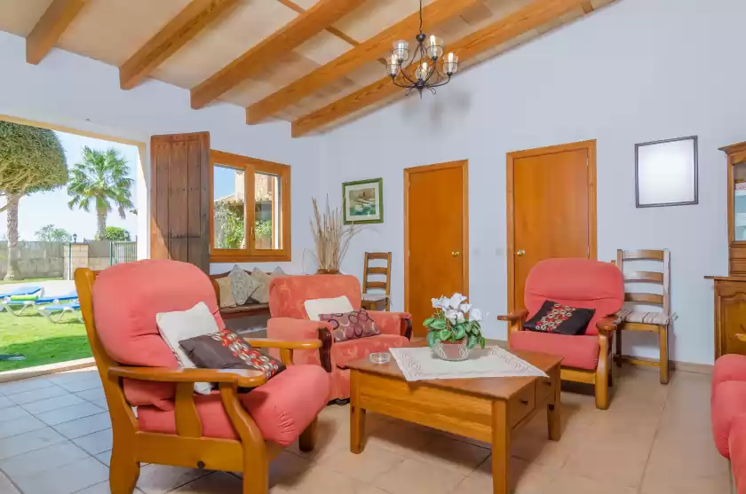 Holiday rentals in Es palmer, Campos
