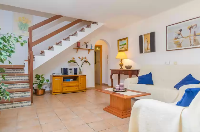 Holiday rentals in Es palmer, Campos
