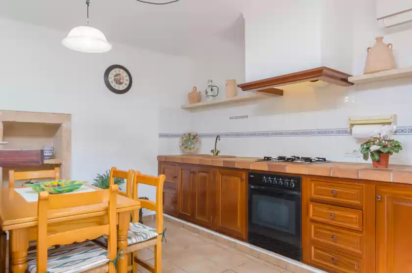 Holiday rentals in Es palmer, Campos