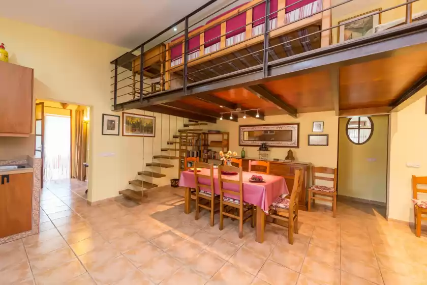 Holiday rentals in Violí, Búger