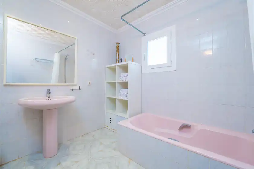 Holiday rentals in Can fusteret, Son Serra de Marina