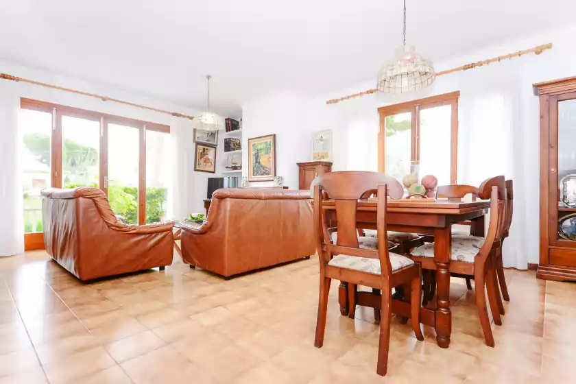 Holiday rentals in Albaida