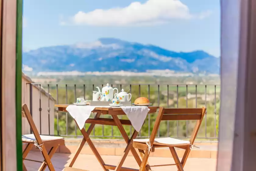 Holiday rentals in Can vicens
