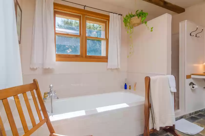 Holiday rentals in Villa dos pins, Valldemossa