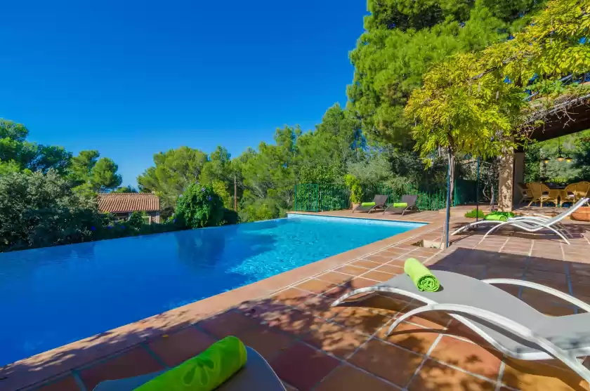 Holiday rentals in Villa dos pins, Valldemossa