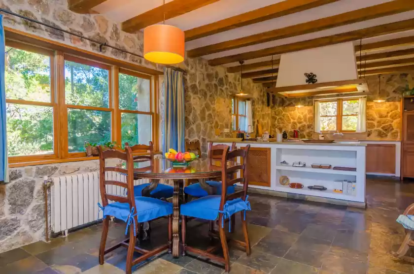 Holiday rentals in Villa dos pins, Valldemossa