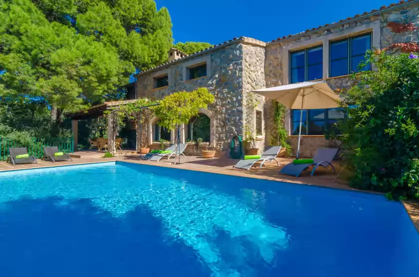 Holiday rentals in Villa dos pins, Valldemossa