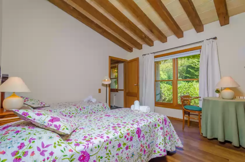 Holiday rentals in Villa dos pins, Valldemossa