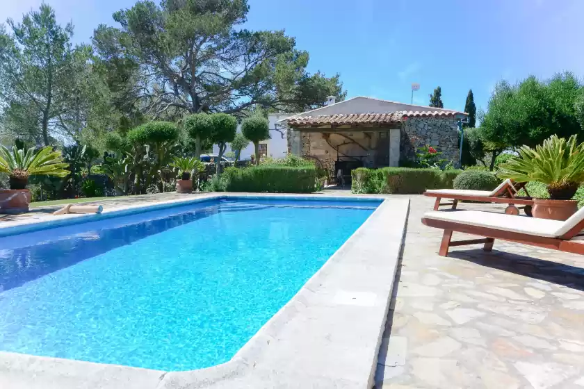 Holiday rentals in Sa bastida