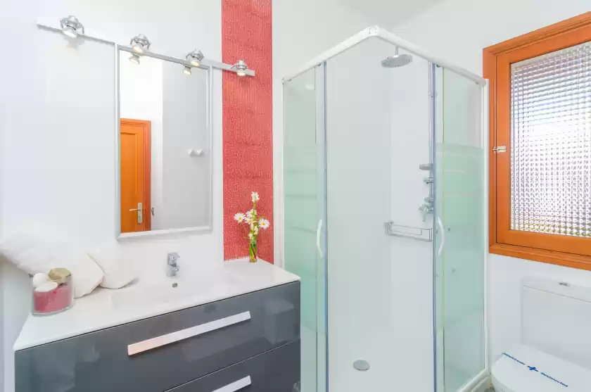 Holiday rentals in Ses penyes rotges, Portopetro