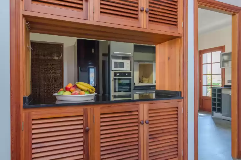 Holiday rentals in Ses penyes rotges, Portopetro