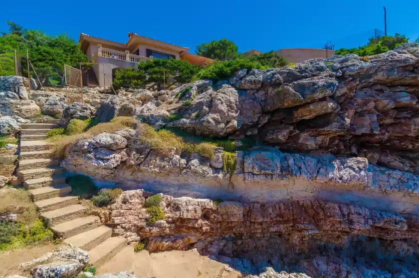 Holiday rentals in Ses penyes rotges, Portopetro