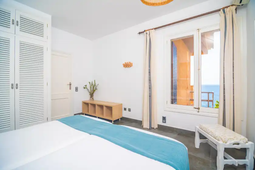 Ferienhaus auf Ses penyes rotges, (antes sa penya trencada), Portopetro