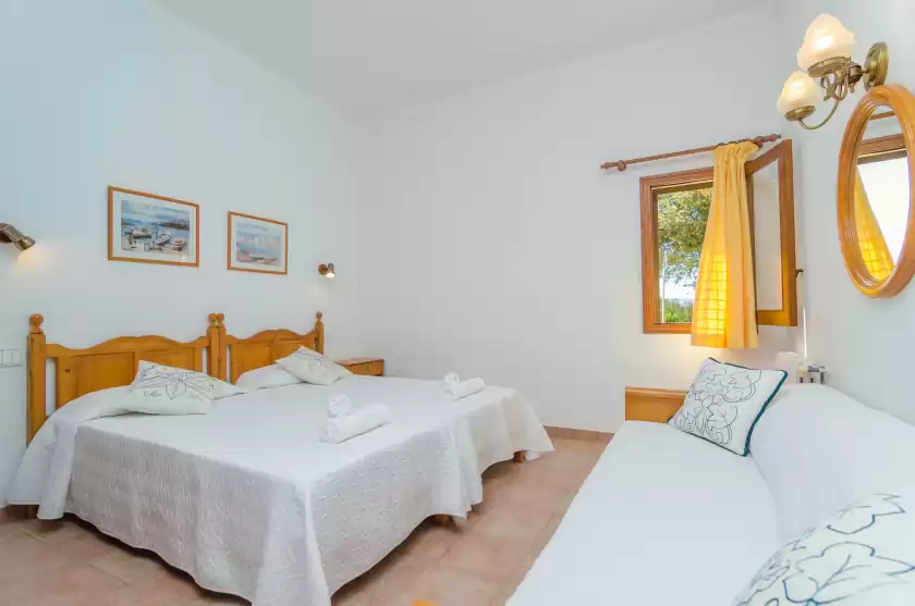 Holiday rentals in Can jeroni, Cala Ferrera