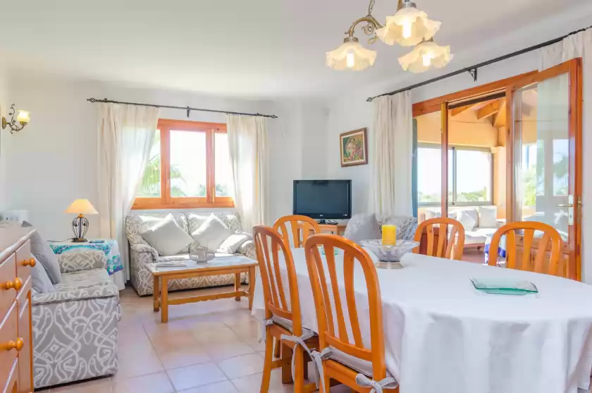 Holiday rentals in Can jeroni, Cala Ferrera