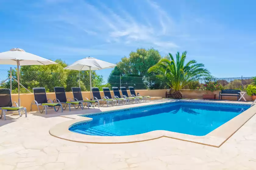 Holiday rentals in Can jeroni, Cala Ferrera