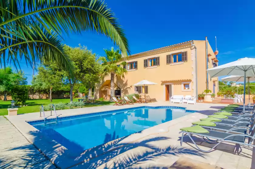 Holiday rentals in Can jeroni