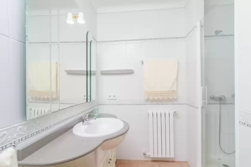 Holiday rentals in Can jeroni, Cala Ferrera