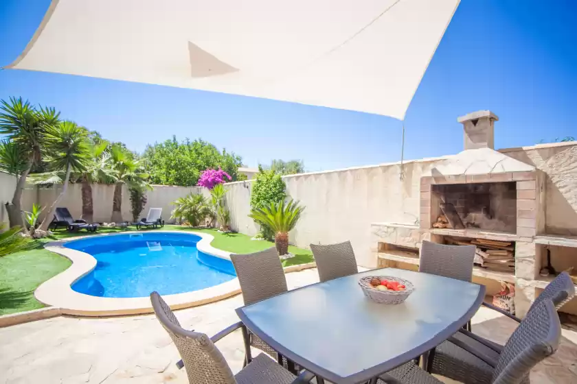 Holiday rentals in Capavila, Muro