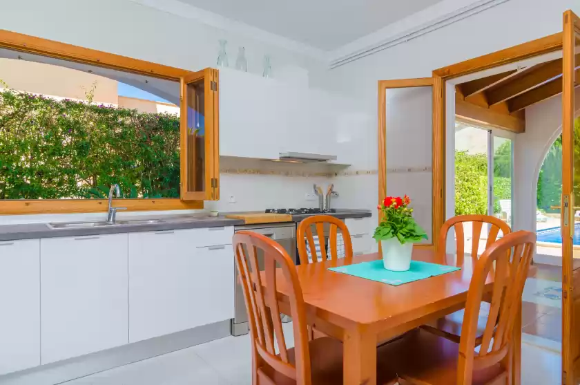 Holiday rentals in Can riera, sa Coma