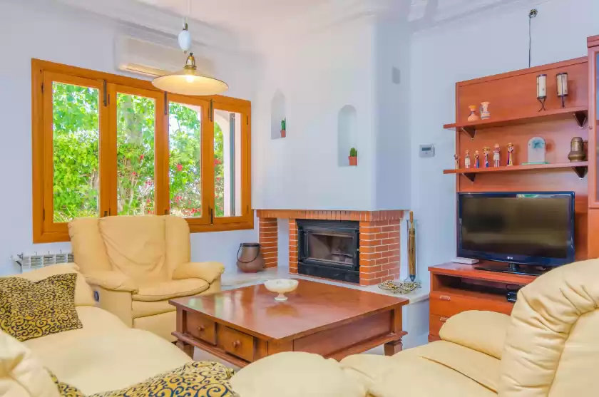 Holiday rentals in Can riera, sa Coma