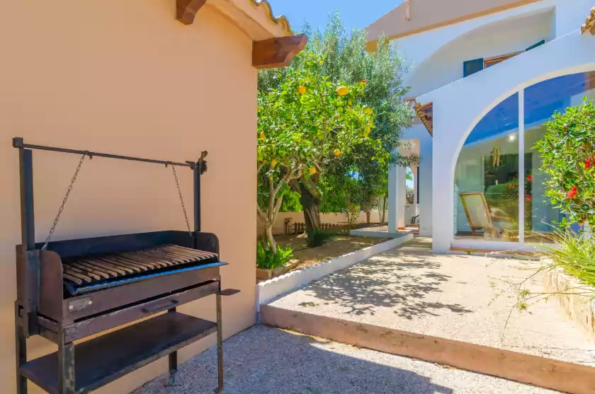 Holiday rentals in Can riera, sa Coma