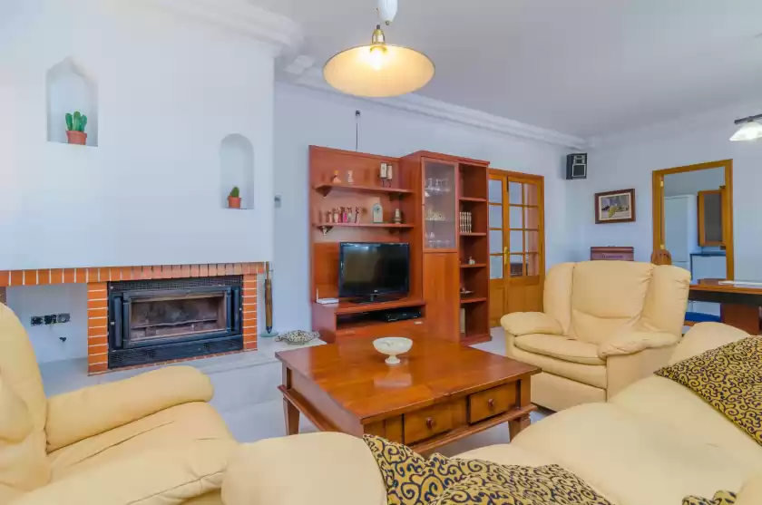 Holiday rentals in Can riera, sa Coma