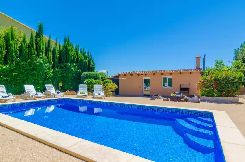 Holiday rentals in Can riera, sa Coma