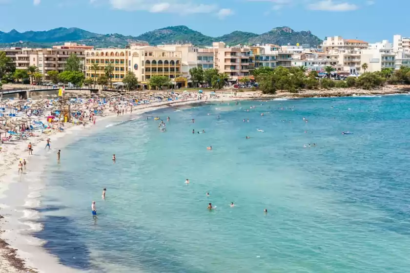 Holiday rentals in Can riera, sa Coma