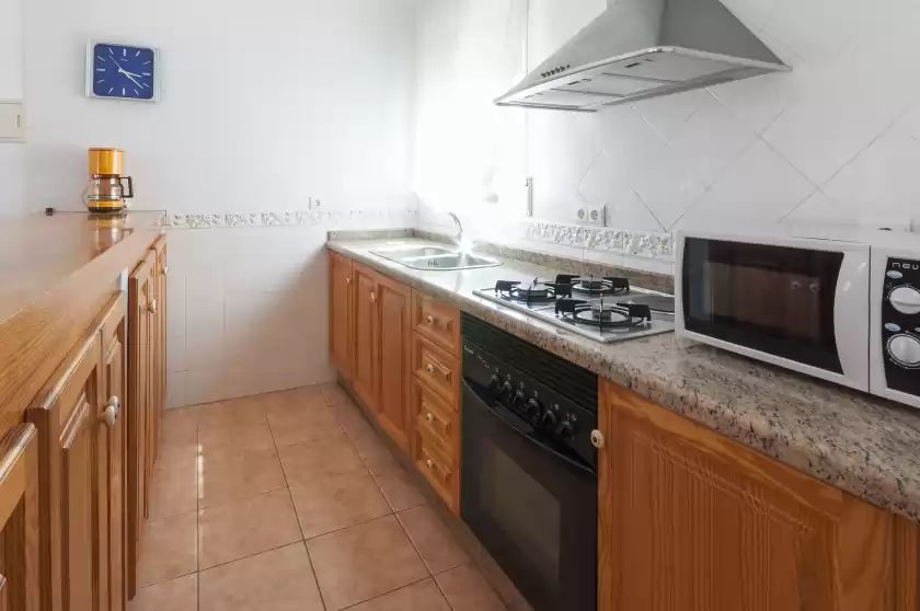 Holiday rentals in Mengual, Oliva