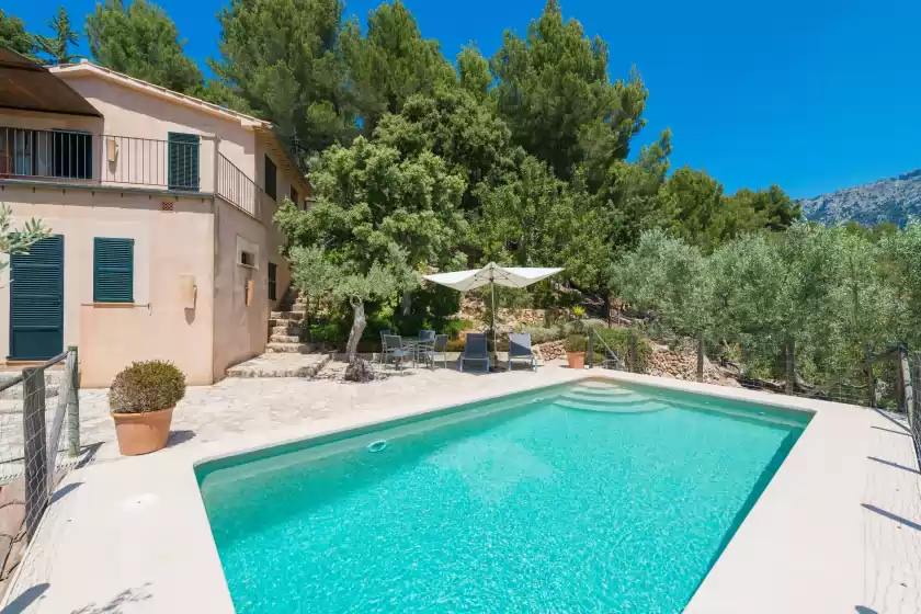 Holiday rentals in Son bou