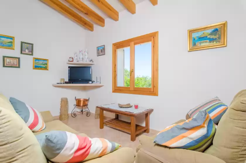 Holiday rentals in S'aresta den rumbet, Llucmajor