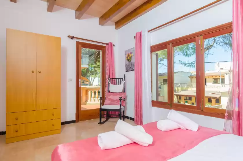 Holiday rentals in Can pedro ros, s'Illot-Cala Morlanda
