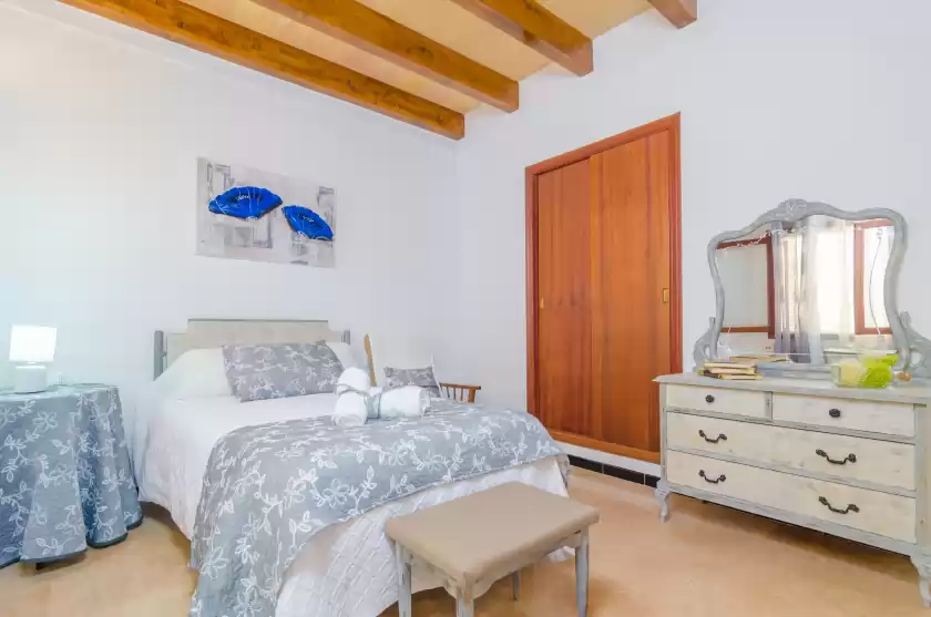 Holiday rentals in Can pedro ros, s'Illot-Cala Morlanda