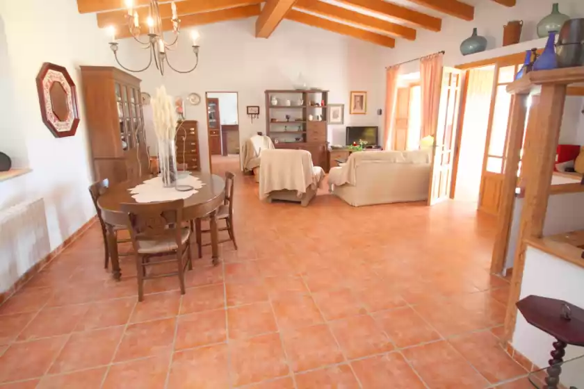 Holiday rentals in Can manenta, Son Macià