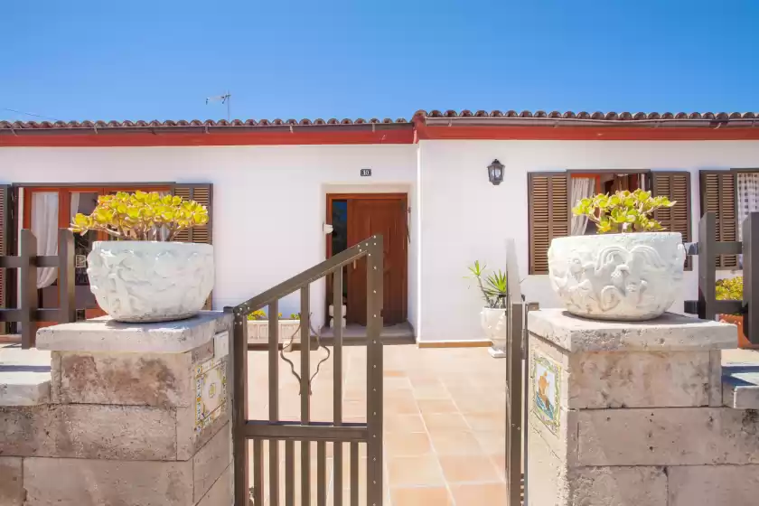 Holiday rentals in Villa xavier, Can Picafort