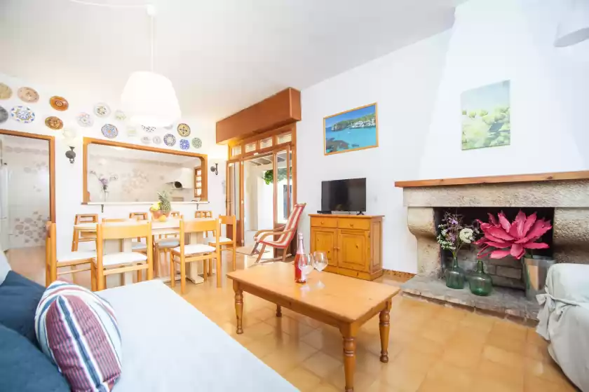 Holiday rentals in Creisell, Inca