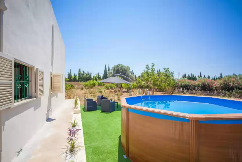 Holiday rentals in Creisell