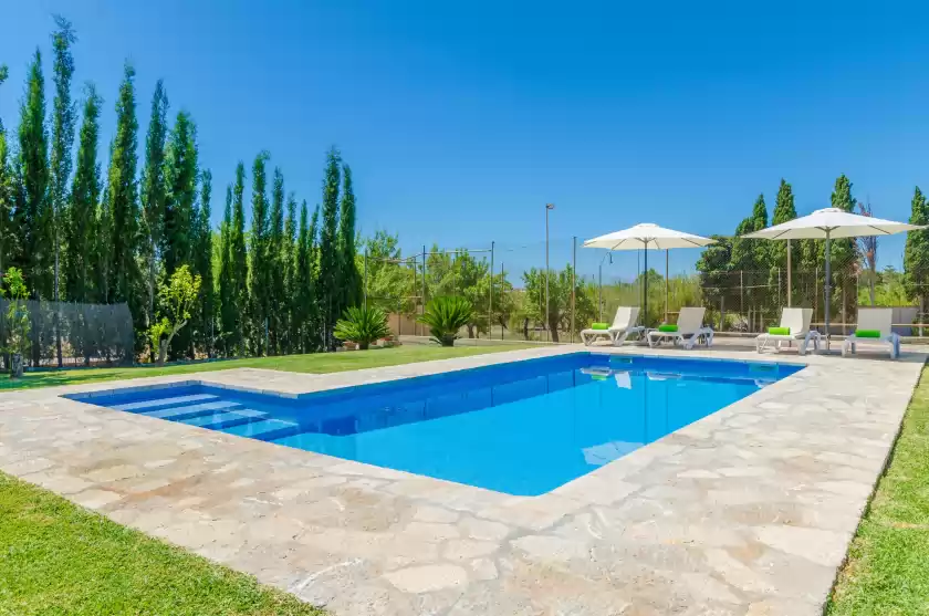 Holiday rentals in Sa pista, Lloseta