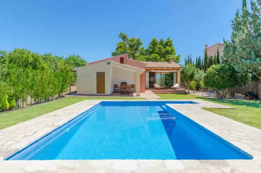 Holiday rentals in Sa pista