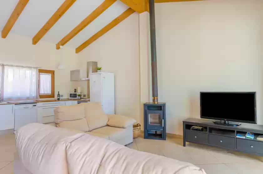 Holiday rentals in Sa pista, Lloseta