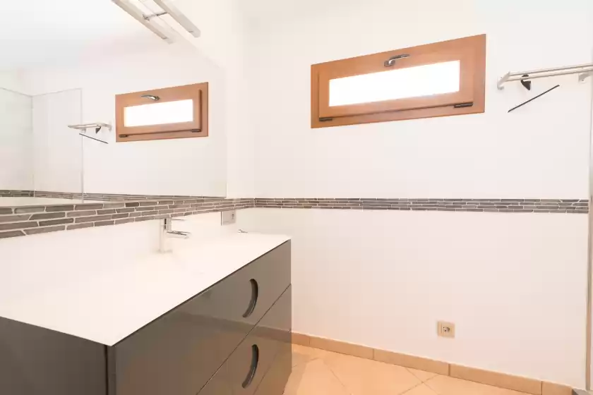 Holiday rentals in Sa pista, Lloseta